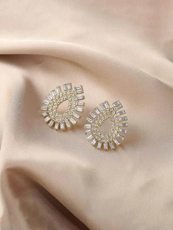 Fancy crystal stone zircon stud earring