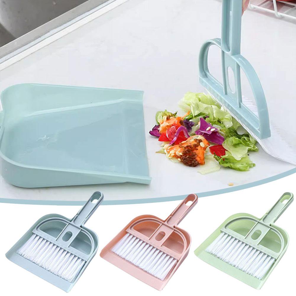 1pc Desktop broom and dustpan: Small