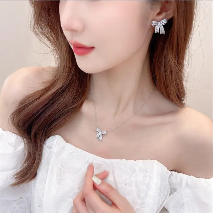 Trendy Luxury Zirconia Bowknot Necklace Set SJP