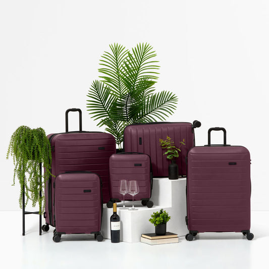 IT Luggage Hi Impakt Legion - 5pc Set (Fig)