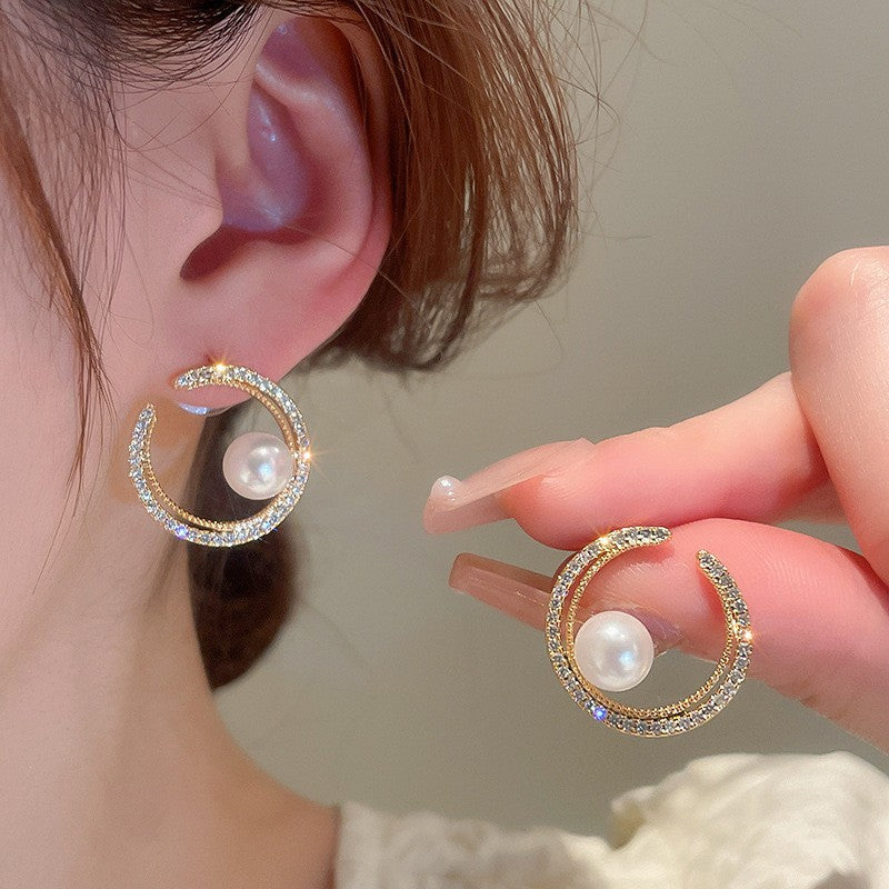 Moon pearl clip bling stud earring SJP