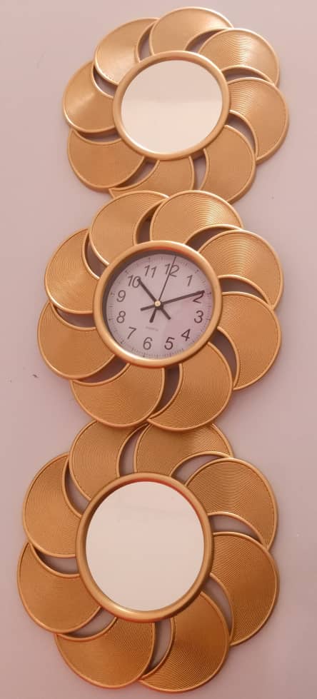 Arabest 3-in-1 3D Gold Quartz Battery Powered Modern Silent Wall Clock with 2 Wall Mirrors