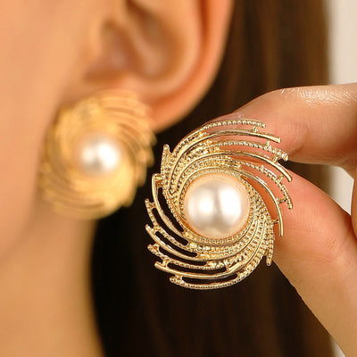 Exagerated spiral pearl gold stud earrings SJP