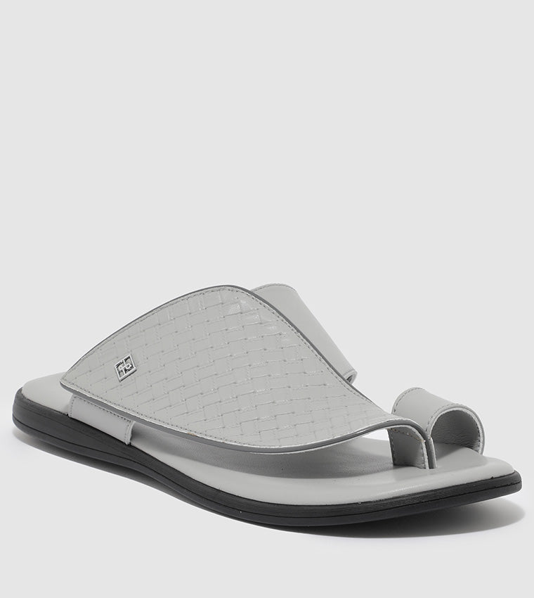 Call it Spring Textured One Toe Flat Sandals: Grey