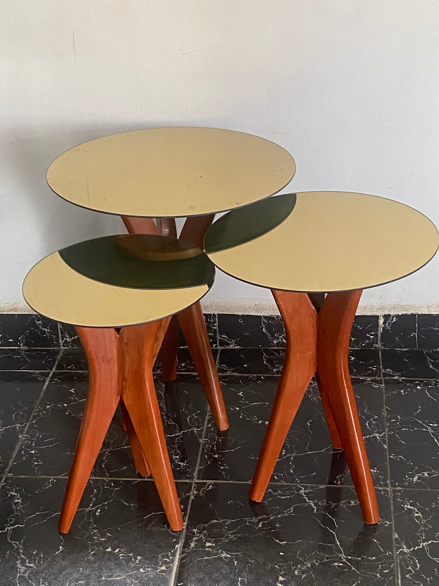 Gold Unbreakable Glass Top Light  Brown Wooden Leg Nesting Table Set of Three