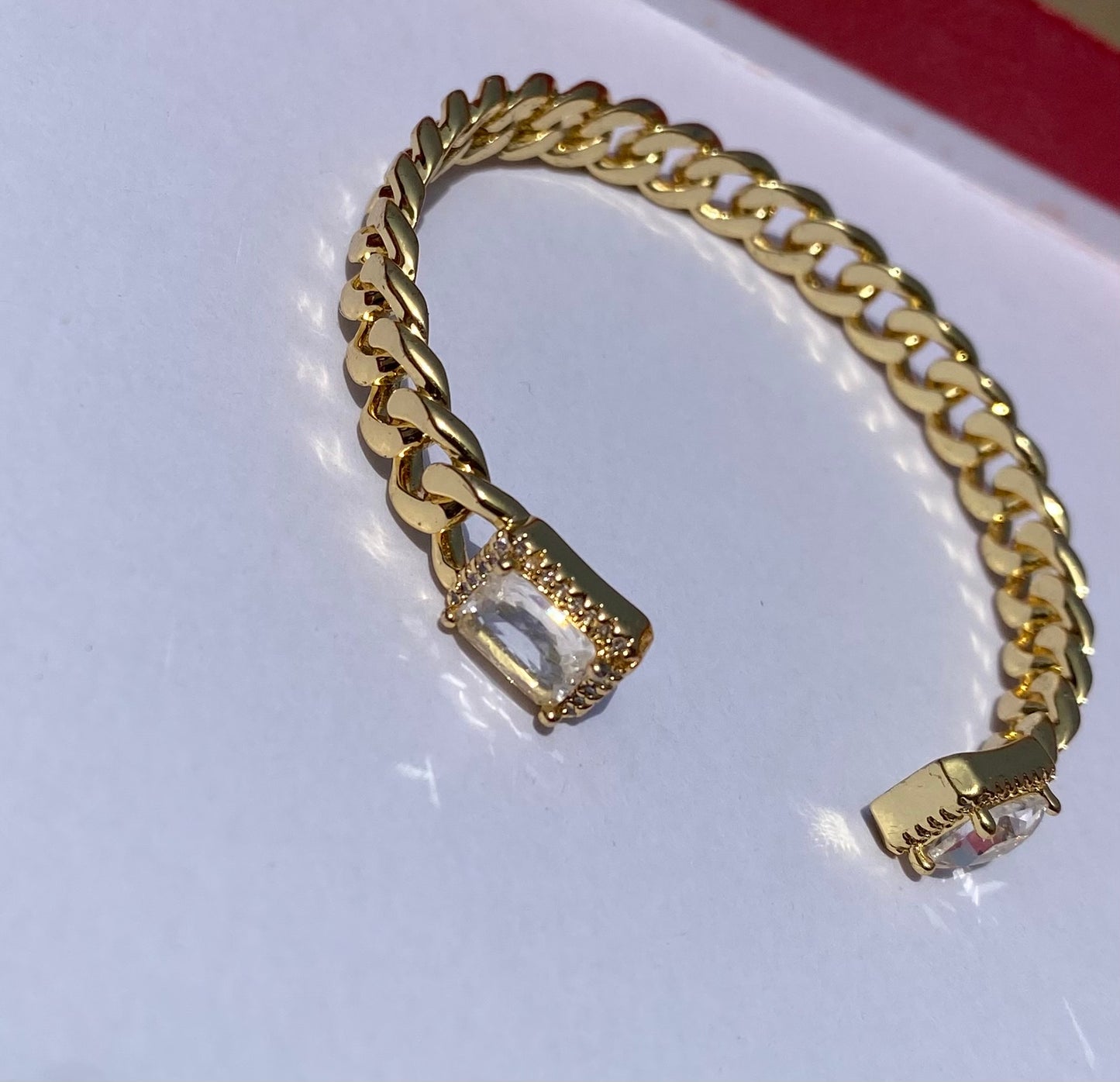 Solid Curb Chain Gold Bangle with Diamond SJP
