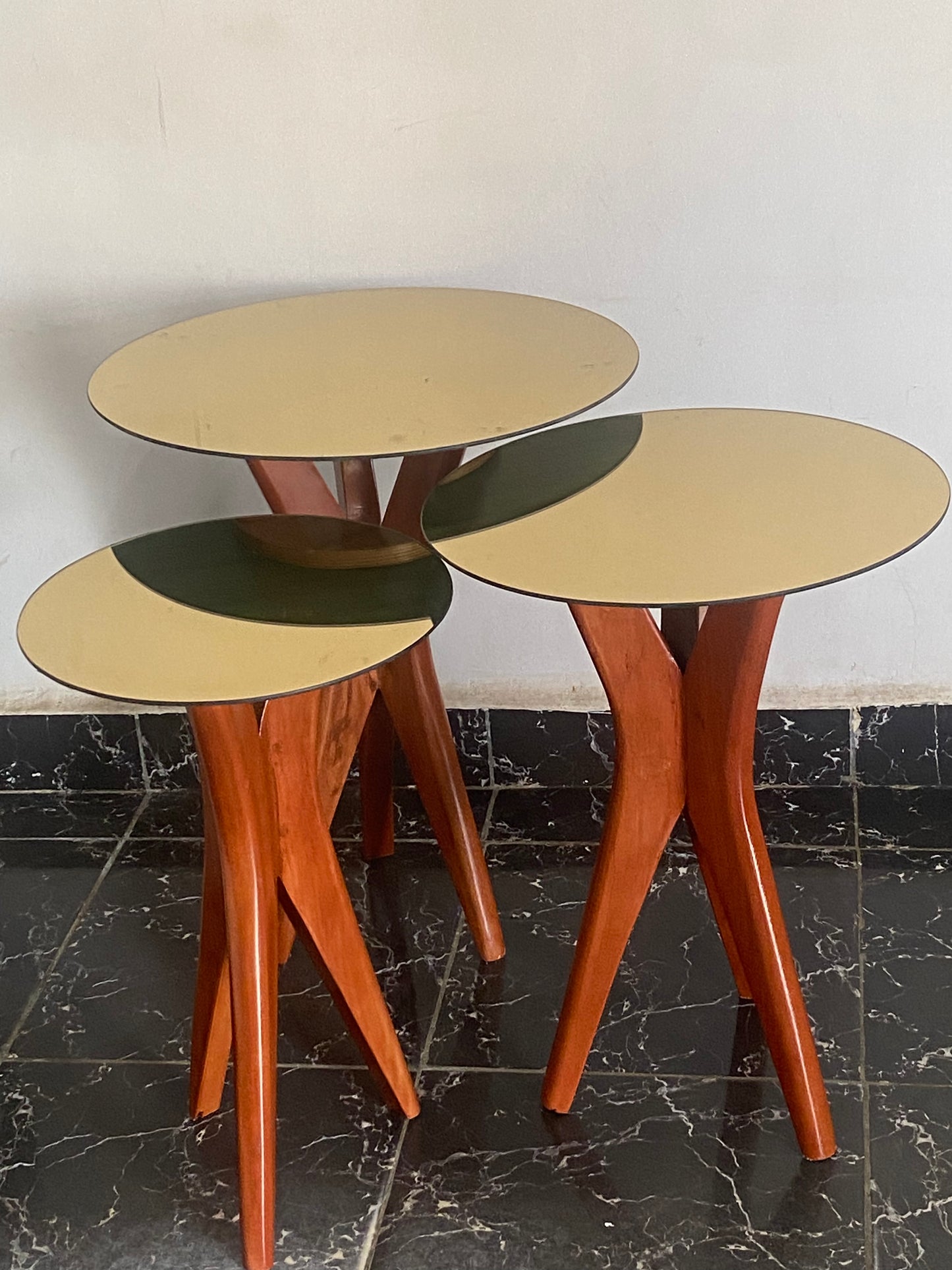 Gold Unbreakable Glass Top Light  Brown Wooden Leg Nesting Table Set of Three