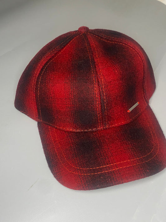 T&C michiko London face cap red & black