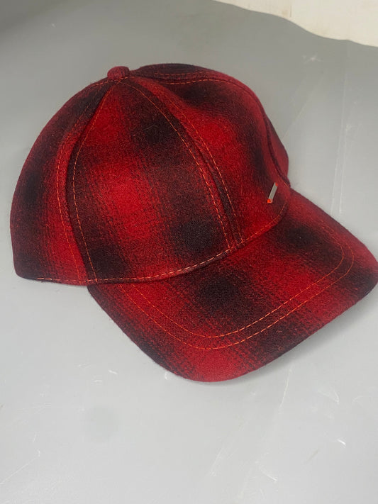 T&C michiko London face cap red & black