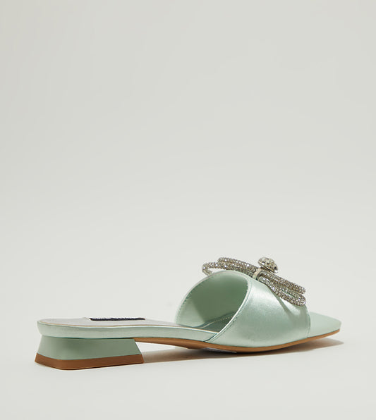 Nine West ARCHIE-AK Embellished Bow Flat Sandals: Mint