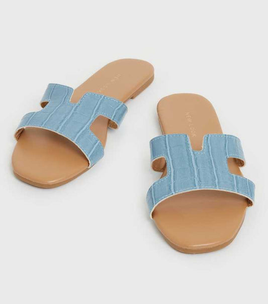NEW LOOK  Pale Blue Faux Snake Cut Out Sliders