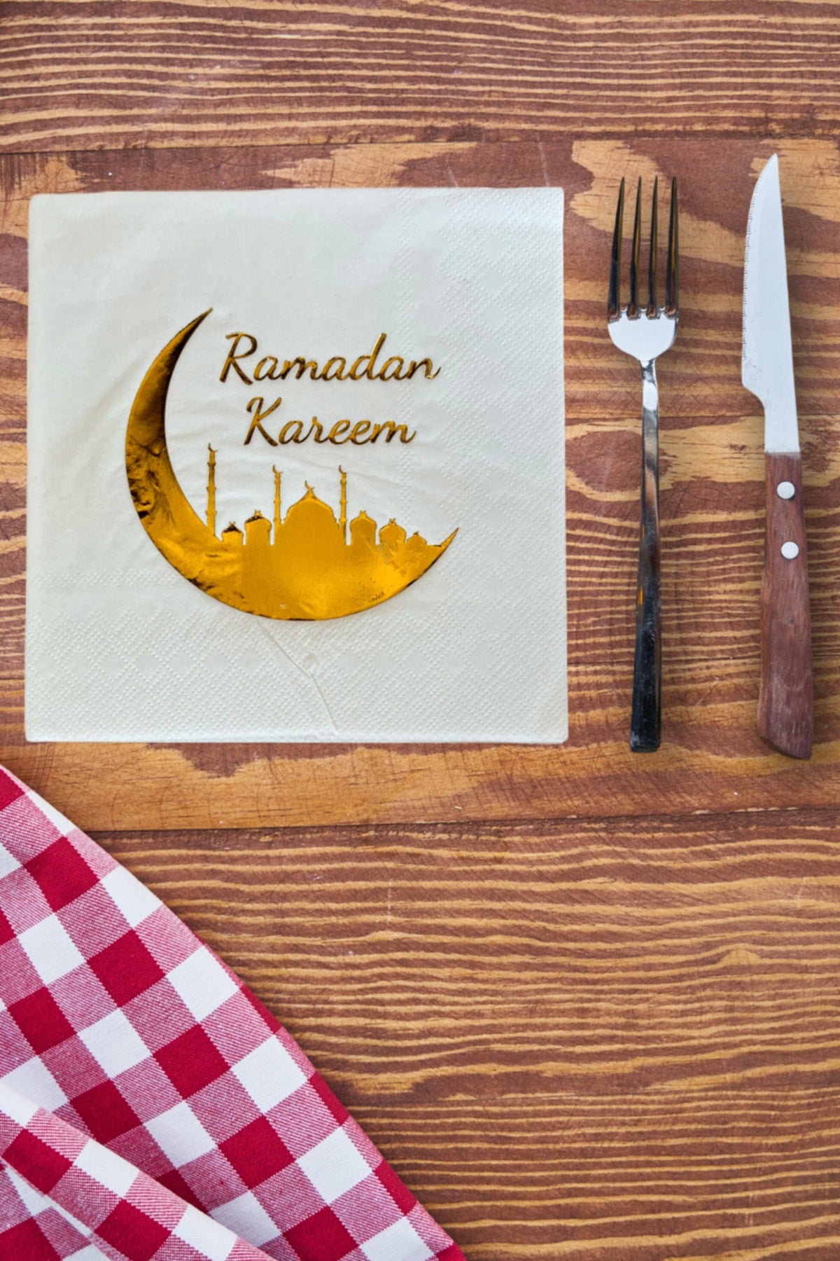 Huzur Party Store Ramadan Kareem Gold Gilded Napkin 16 Pcs 16x16 Cm Gold Leaf Ramadan Bayram Themed Religious Ornament HZRRAMAZANPECETE