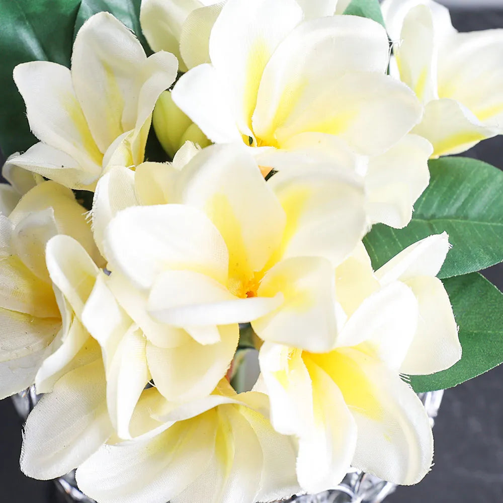Zinnia Bouquet White L30 cm