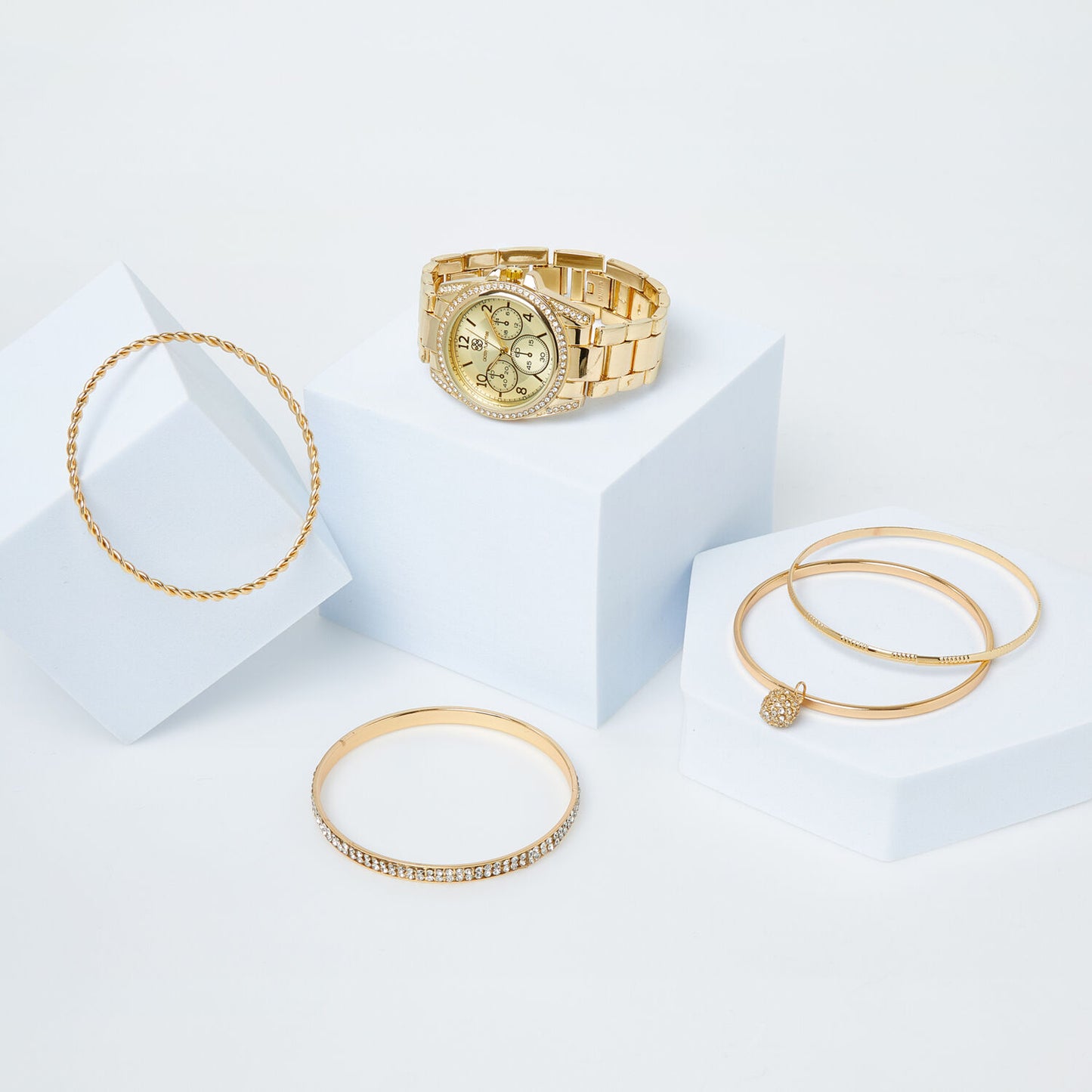 DAISY FUENTES Gold Tone Watch & Bracelet Set
