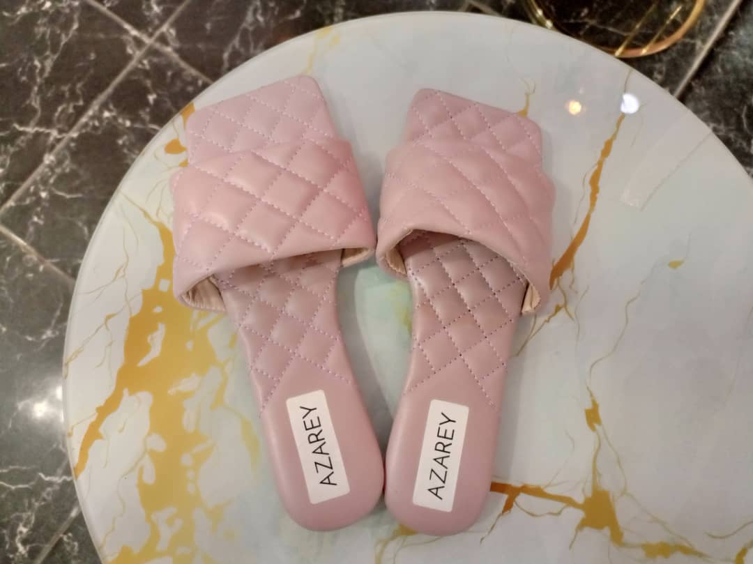 AZAREY Pink Quilted Square Toe Flat Sandals